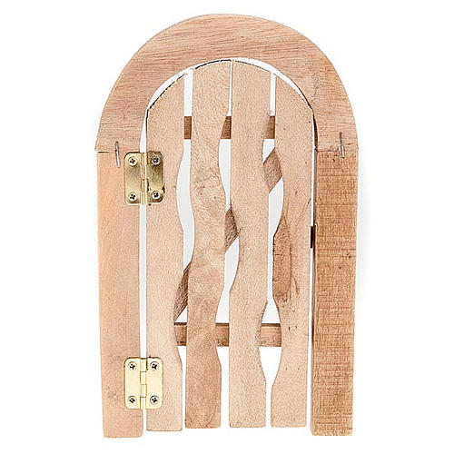 Porta in legno con stipite ad arco e cardini per presepe 2