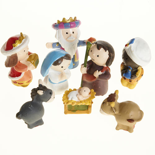 Nativity scene in coloured resin, 8 figurines 4,5cm 1