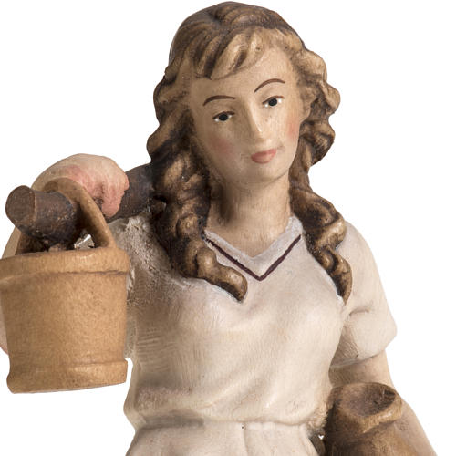 Shepherdess with amphora for Raffaello nativity in painted wood, 4