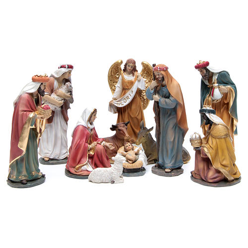 Resin nativity set measuring 20cm, 11 figurines 1