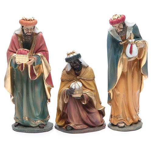 Resin nativity set measuring 20cm, 11 figurines 4