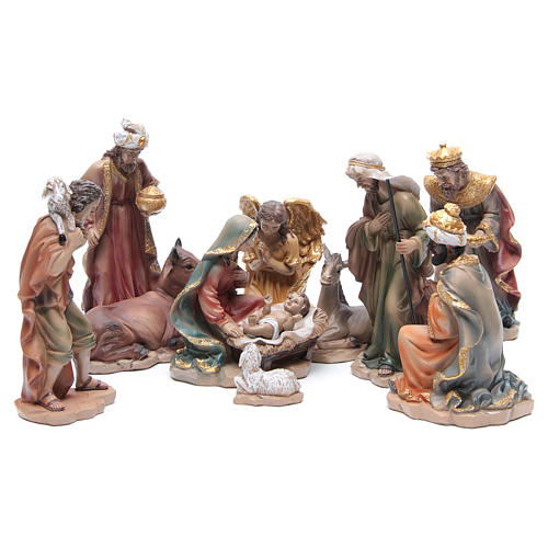 Resin nativity set measuring 21.5cm, 10 figurines 1
