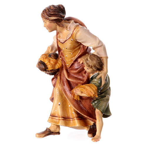 Kobieta ze wsi z chłopcem szopka Original drewno malowane Val Gardena 10 cm 2