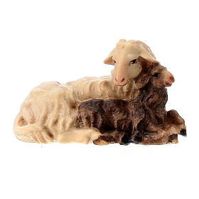 Mouton avec agneau allongé crèche Original bois peint Val Gardena 10 cm