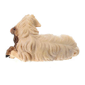 Mouton avec agneau allongé crèche Original bois peint Val Gardena 10 cm