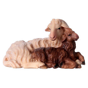 Mouton et agneau allongés pour crèche Original bois peint Val Gardena 12 cm