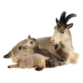 Chèvre allongée avec deux chevreaux crèche Original bois peint Val Gardena 10 cm