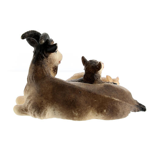 Chèvre allongée avec deux chevreaux crèche Original bois peint Val Gardena 10 cm 3