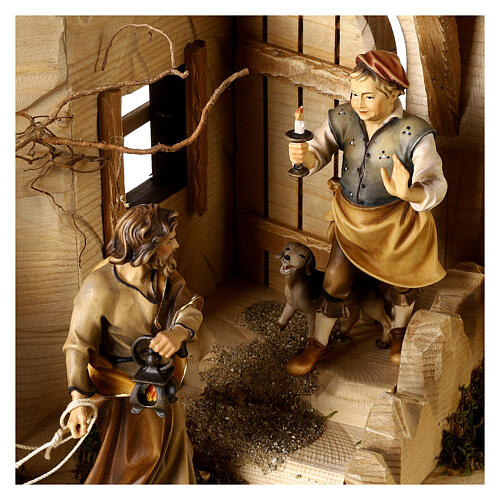 In search of accomodation Mary and Joseph Scene, 12 cm Original Nativity model, in painted Valgardena wood (48x23x23) cm 6
