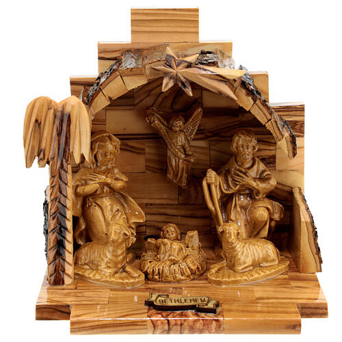 Narodziny Jezusa z drewna oliwnego z Betlejem ze stajenką 15x15x10 cm 5