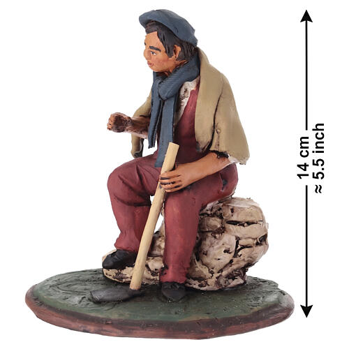 Sitzende Bauer Terrakotta 18cm 2
