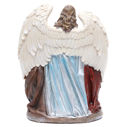 Holy family with angel measuring 31cm, in resin with natural finish 3