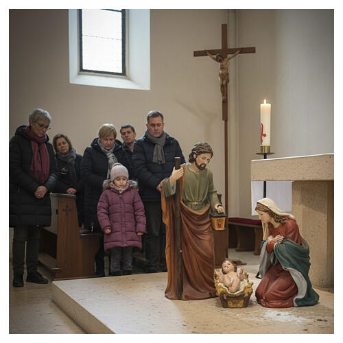 Holy Family for 80 cm nativity scene in painted resin 6