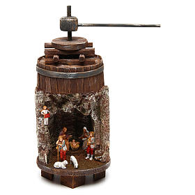 Natividade numa prensa em madeira para presépio com figuras de altura média 6 cm