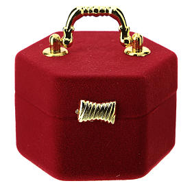 Coffret hexagonal avec anse et nativité velours rouge s3