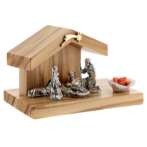 Nativity and metal rose with hut and olive wood base 5 cm 3