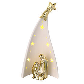 Nativité avec sapin stylisé en porcelaine et lumières 22 cm