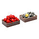 Pareja de cajas de fruta, hortalizas y pescado para el pesebre s2