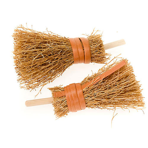 Nativity accessory, brooms, 8cm, set of 2 1