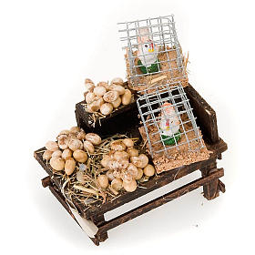 Presepe Napoletano: Banchetto legno uova e galline in terracotta presepe