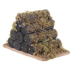 Mousse végétale, Lichens, Arbres, Pavages: Pile de bois pour crèche de noël