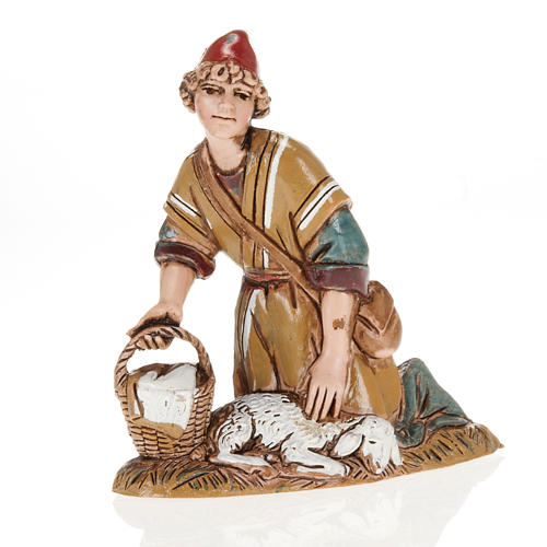Pastor com cordeiro e cesta para Presépio Moranduzzo com figuras de altura média 10 cm 1