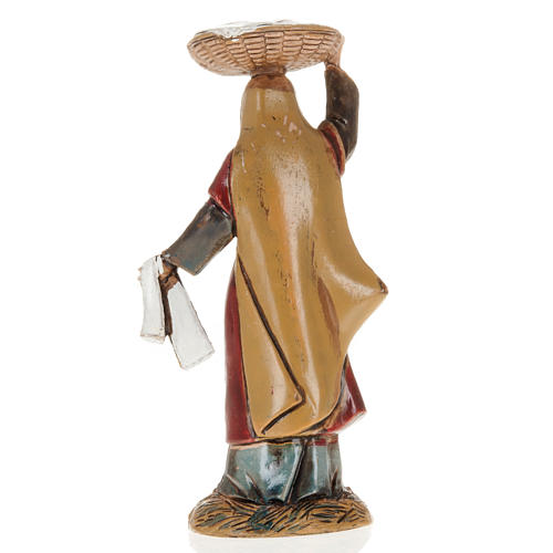 Mulher com cesta na cabeça para Presépio Moranduzzo com figuras de altura média 10 cm 2