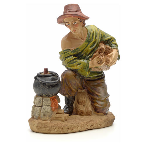 Woodsman with fire figurine in resin for nativities of 20cm 1