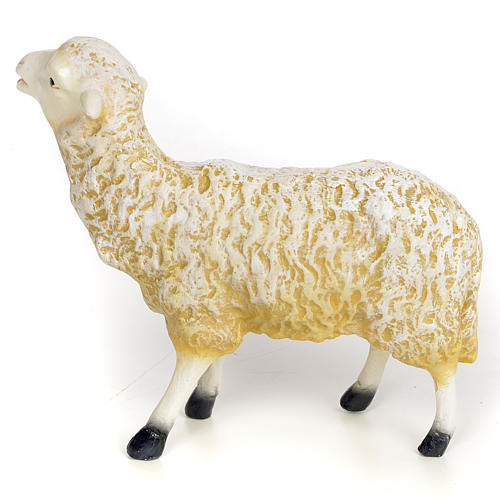 Lamb figurine in wood pulp for a 30 cm Nativity 2
