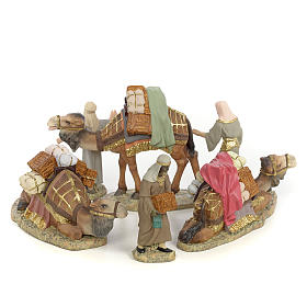 Tres Reyes Magos y camellos 12 cm pasta de madera dec. fina
