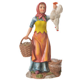 Mujer con gallinas y cesta para belenes de 30cm, resina