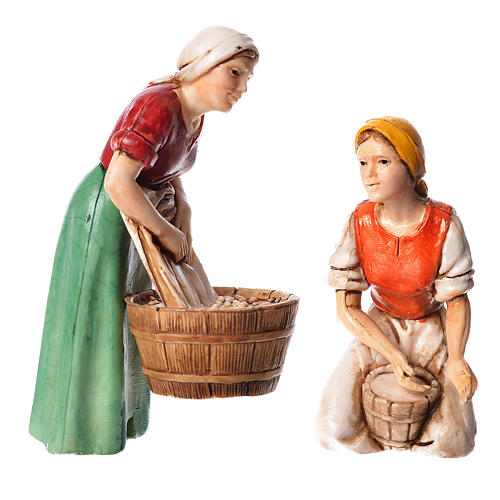 Woman milking and washerwoman, nativity figurines, 10cm Moranduzzo 1