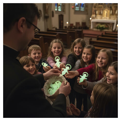 Enfant Jésus plastique fluorescent 5cm 3