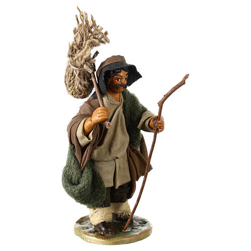 Pilgrim with bundle 10 cm for nativity scene 3