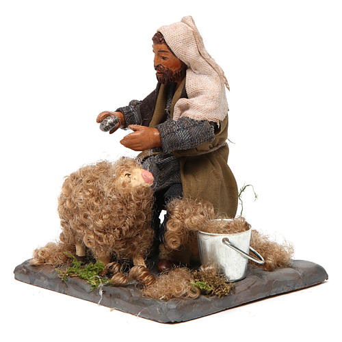 Shearer with sheep 10 cm for nativity set 2