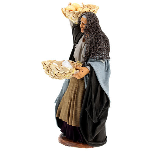 Femme avec paniers d'oeufs crèche 14 cm 3