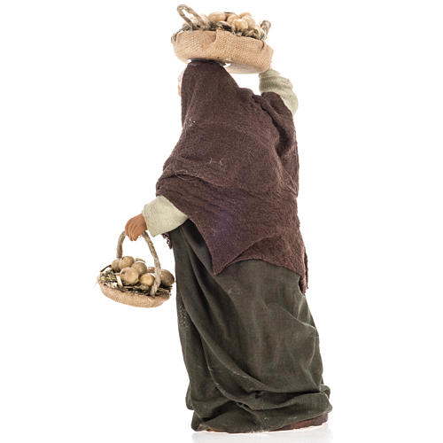 Pesebre mujer anciana con cestas de huevos 14 cm 4