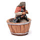 Donna che pigia uva 10 cm presepe napoletano s3