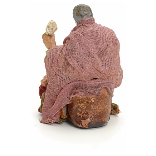 Neapolitan Nativity figurine, old lady with balls of thread, 8 c 3