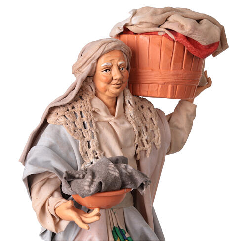 Donna con cesto di panni 30 cm presepe napoletano 2