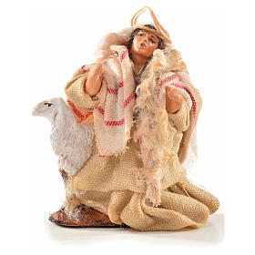 Homem de joelhos com ovelha 6 cm presépio napolitano estilo árabe