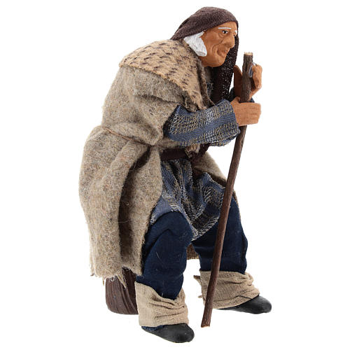 Homem idoso sentado com bastão para presépio napolitano com peças de 14 cm altura média 4