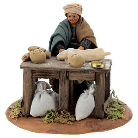 Woman kneading, Neapolitan nativity figurine 10cm