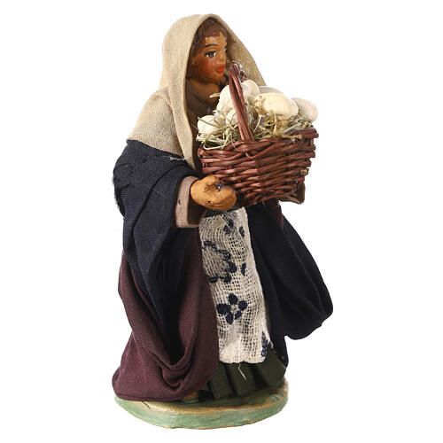 Woman with leather basket in hands 10cm neapolitan Nativity 3