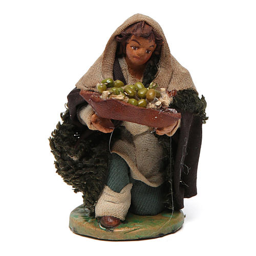 Homme à genoux avec olives panier en cuir 10 cm crèche Naples 1