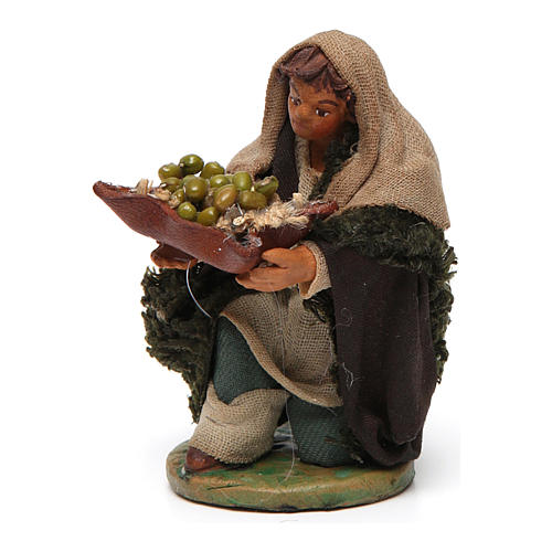 Homme à genoux avec olives panier en cuir 10 cm crèche Naples 2