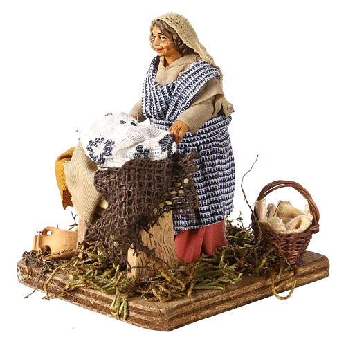 Washwoman 10cm, Nativity figurine 2