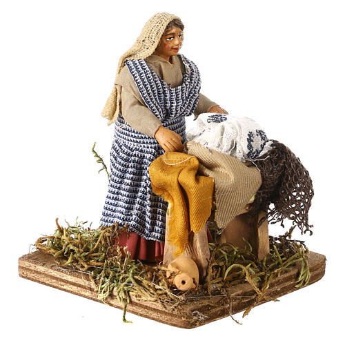 Washwoman 10cm, Nativity figurine 3