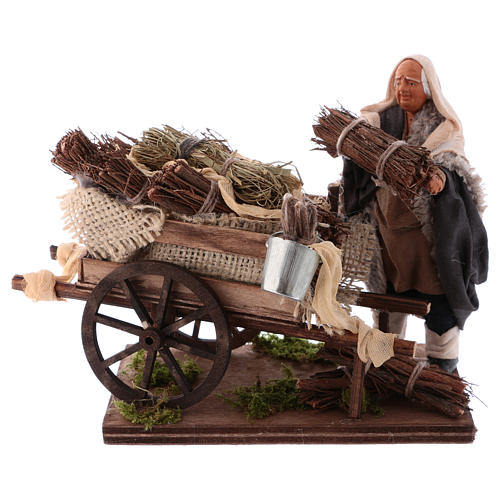 Homem com carrinho cheio de feixes de lenha para presépio napolitano com figuras 12 cm altura média 1