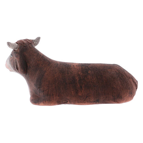 Wół siedzący z terakoty, do szopki 14 cm 2